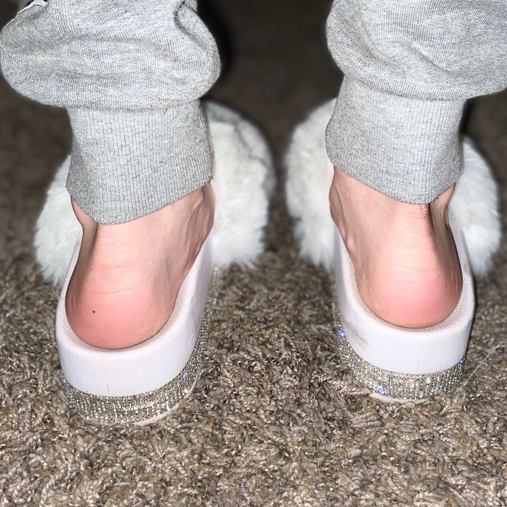 Sandals - Picture 5 of 6